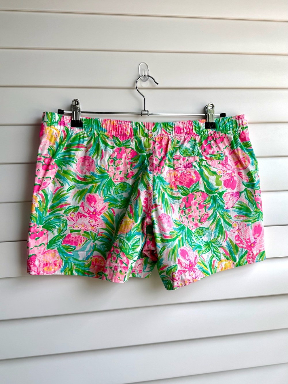 Lilly Pulitzer Pink & Green Tropical Print Bermuda Shorts | Size M - Picture 3 of 9